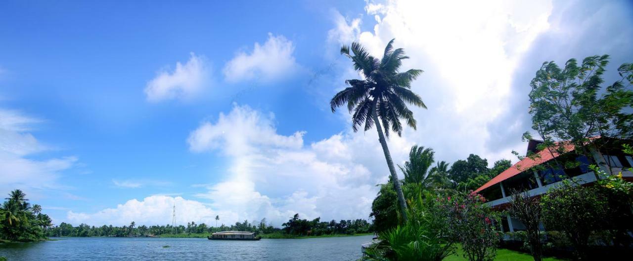 Green Palace Ayurveda Resort, Alleppey Alappuzha Exteriör bild